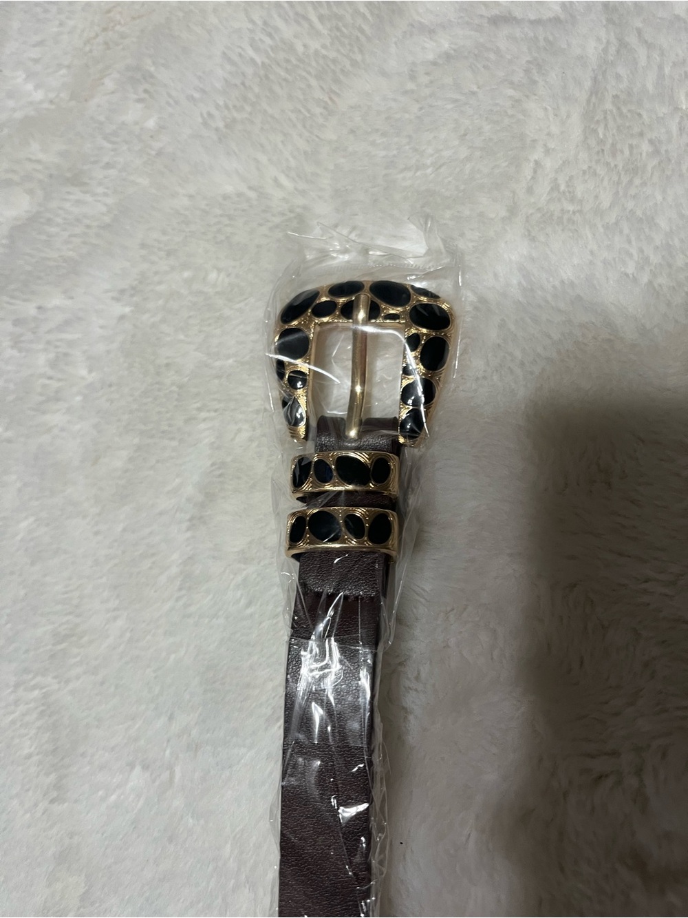 Zenana Outfitters Brown Leather Belt with Gold and Black Buckle Accent